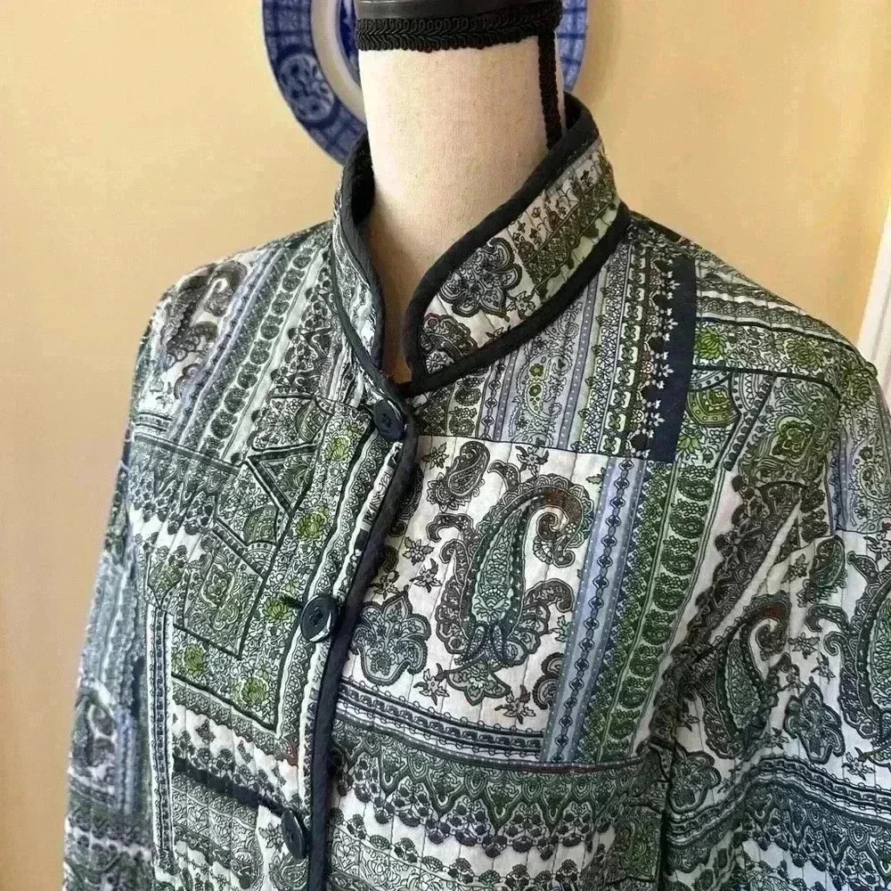 Vintage | Reversible Asian Inspired Quilted Jacket - Picture 4 of 9